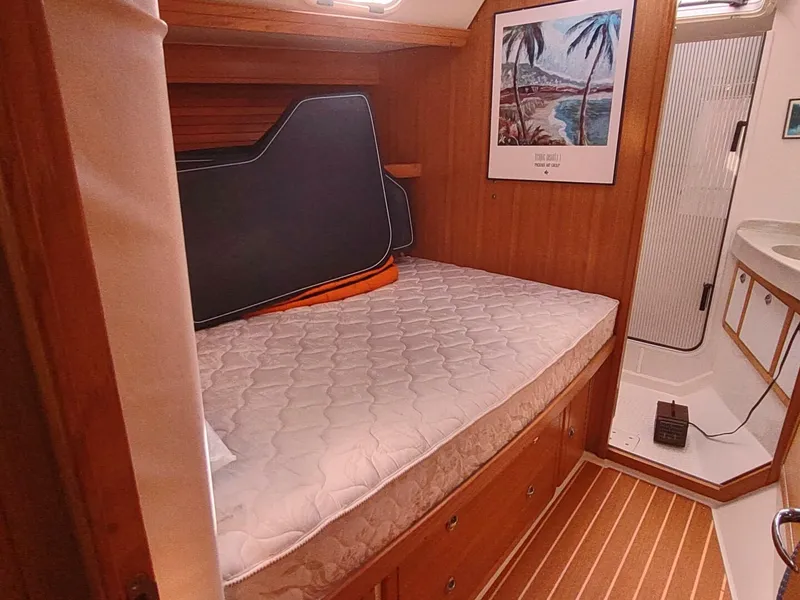 Slide: The Image of Catalina 42 MKII 2005 - 35