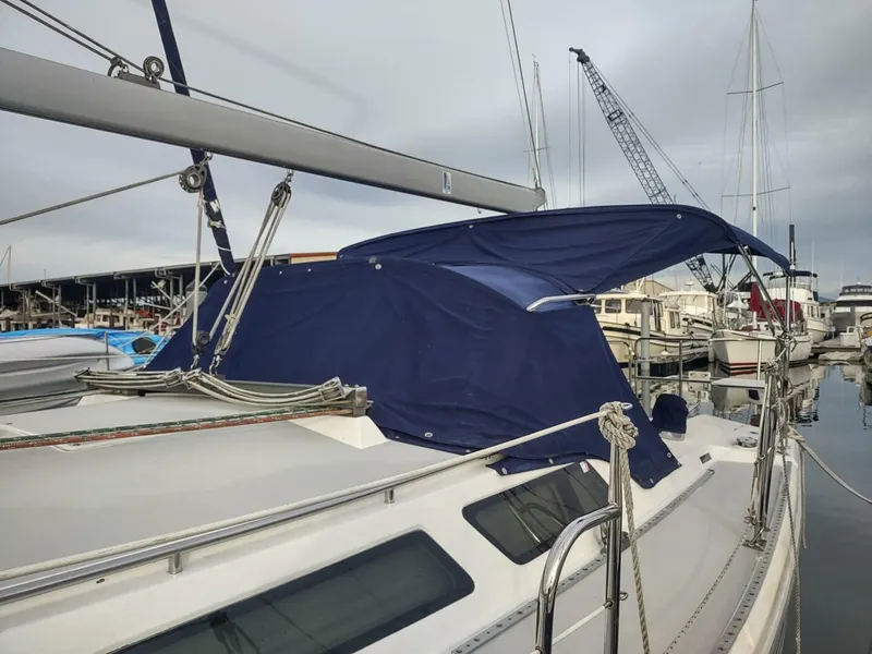 Slide: The Image of Catalina 42 MKII 2005 - 8