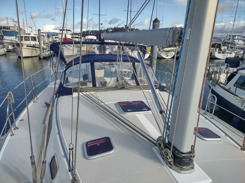 Slide: The Image of Catalina 42 MKII 2005 - 9