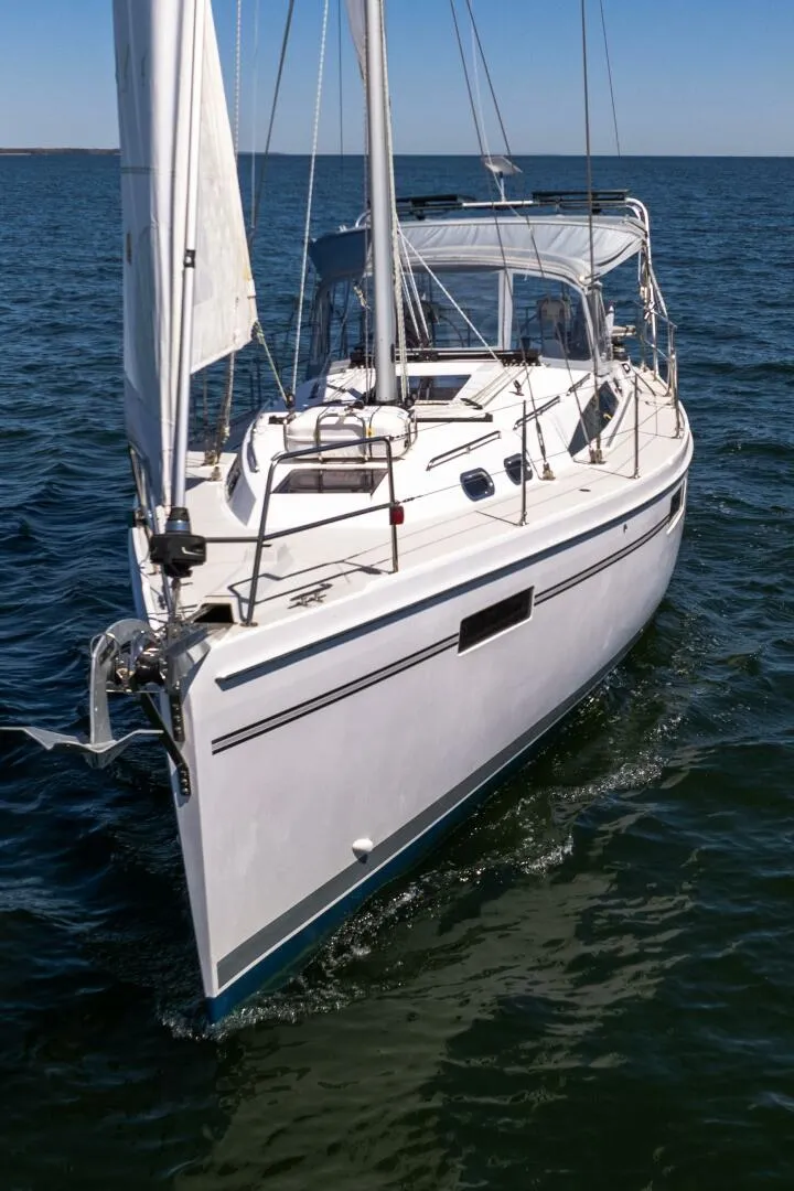 Slide: The Image of Catalina 425 2023 - 9