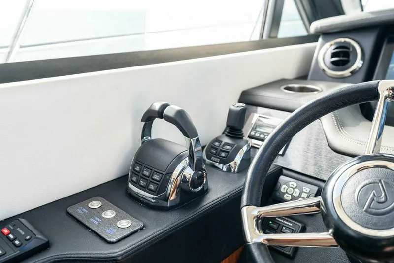 Slide: The Image of Riviera 4800 Sport Yacht 2018 - 20