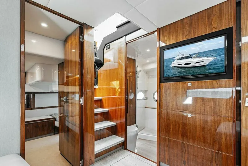 Slide: The Image of Riviera 4800 Sport Yacht 2018 - 21