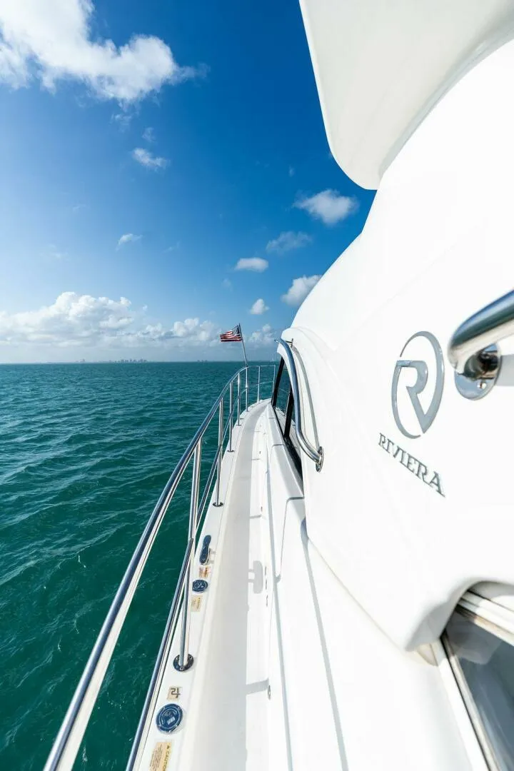 Slide: The Image of Riviera 4800 Sport Yacht 2018 - 32