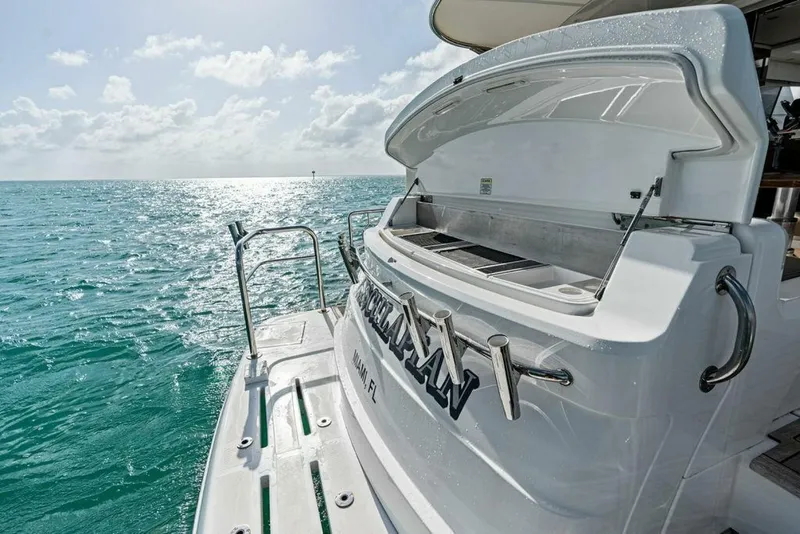 Slide: The Image of Riviera 4800 Sport Yacht 2018 - 7