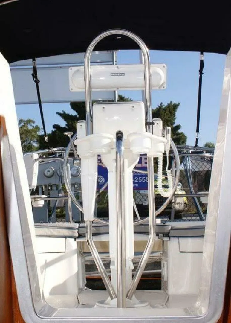 Slide: The Image of Hunter Sloop 2004 - 4