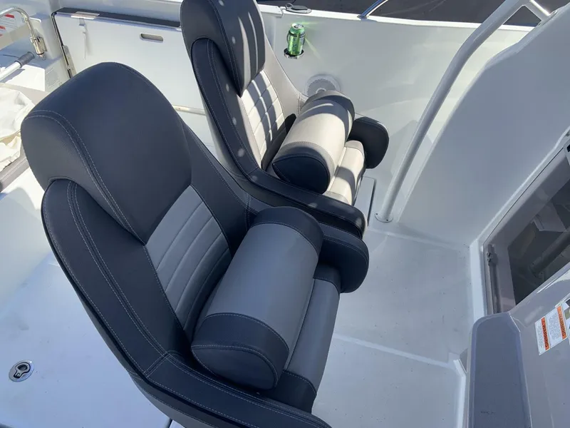 Slide: The Image of Jeanneau Leader 7.5 WA 2020 - 18