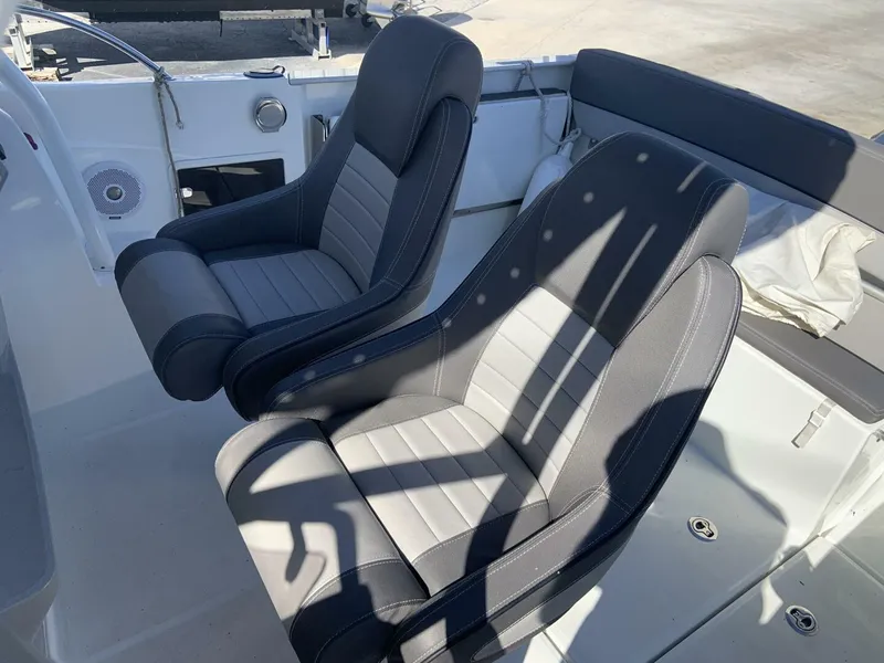 Slide: The Image of Jeanneau Leader 7.5 WA 2020 - 19