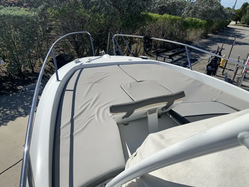 Slide: The Image of Jeanneau Leader 7.5 WA 2020 - 21