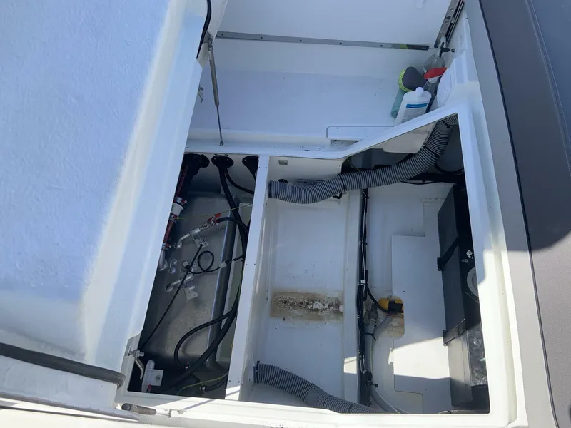 Slide: The Image of Jeanneau Leader 7.5 WA 2020 - 27