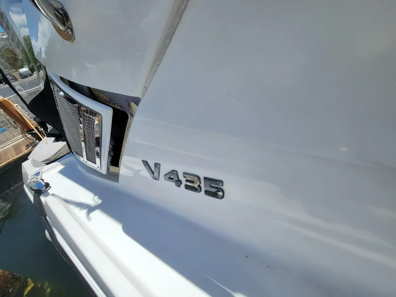 Slide: The Image of Four Winns V435 2012 - 9