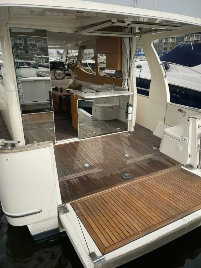 Slide: The Image of Greenline 33 HYBRID 2019 - 10
