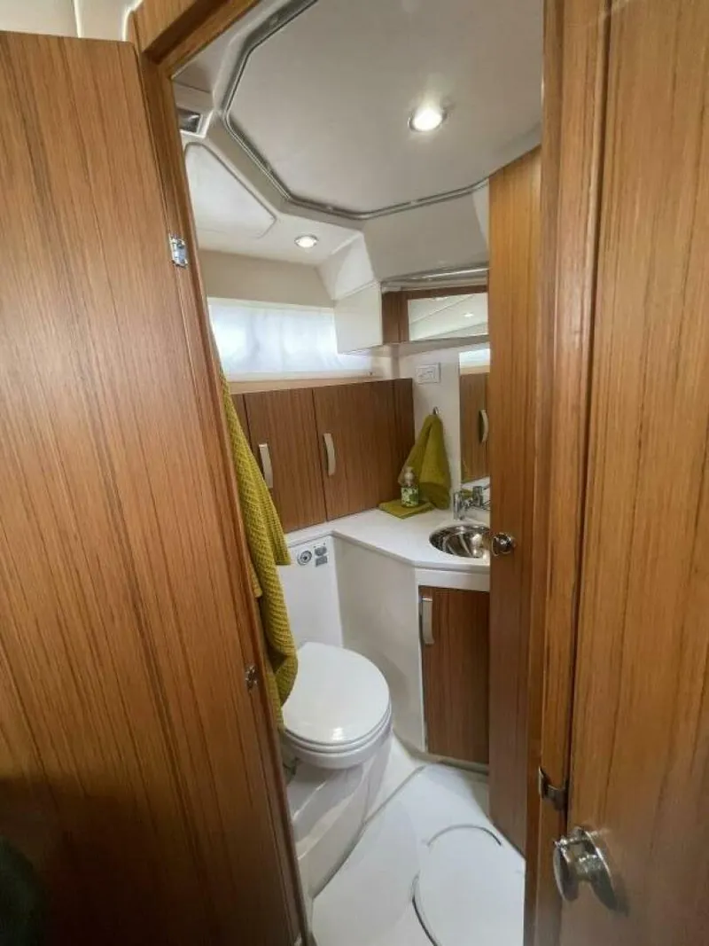 Slide: The Image of Greenline 33 HYBRID 2019 - 15