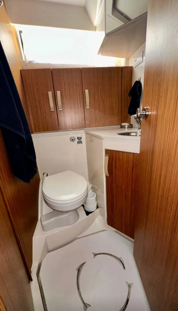 Slide: The Image of Greenline 33 HYBRID 2019 - 18