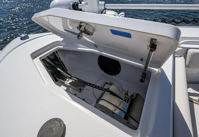 Slide: The Image of Sea Hunt 265 Ultra SE 2022 - 7