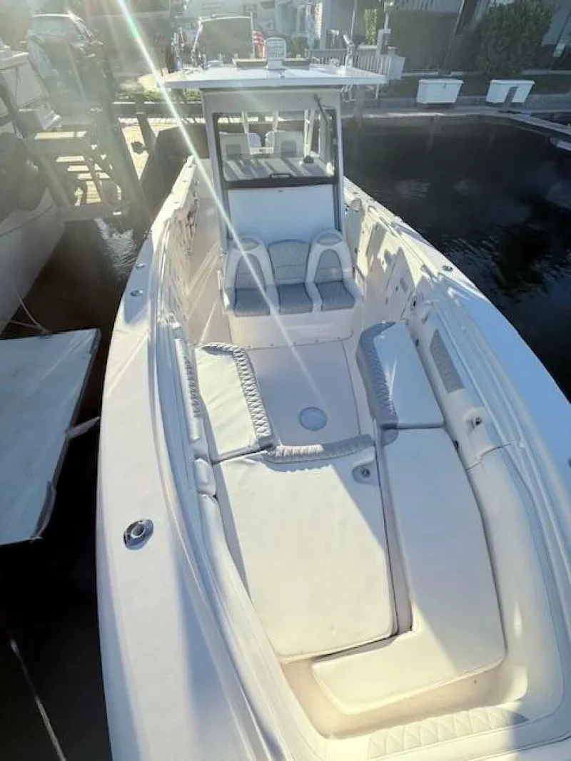 Slide: The Image of Everglades 355 Center Console 2014 - 13