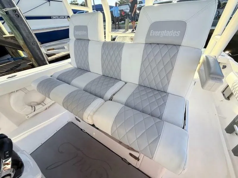 Slide: The Image of Everglades 355 Center Console 2014 - 20