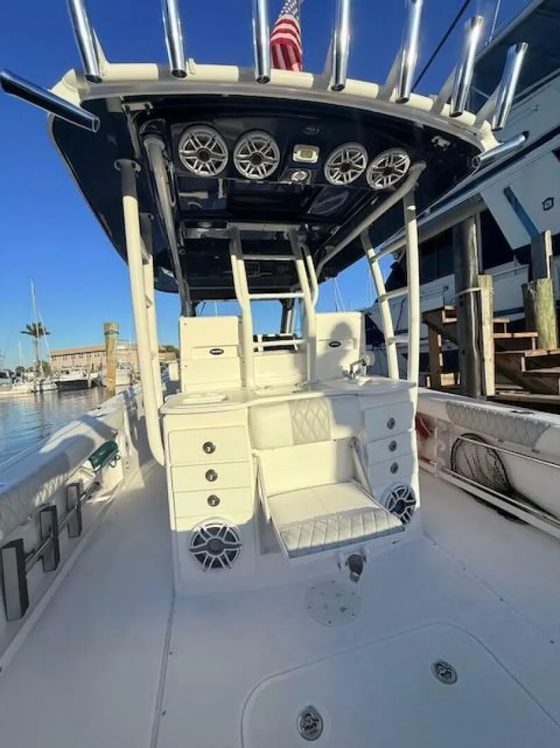 Slide: The Image of Everglades 355 Center Console 2014 - 26