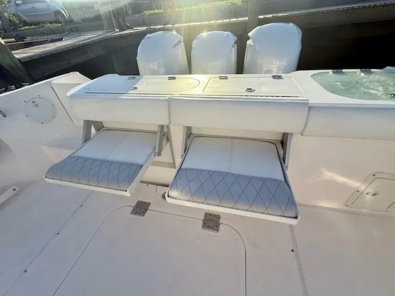 Slide: The Image of Everglades 355 Center Console 2014 - 27