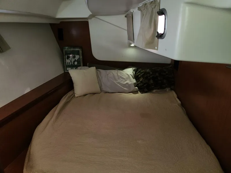 Slide: The Image of Beneteau Oceanis 49 2011 - 25