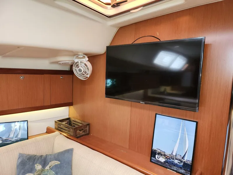 Slide: The Image of Beneteau Oceanis 49 2011 - 35