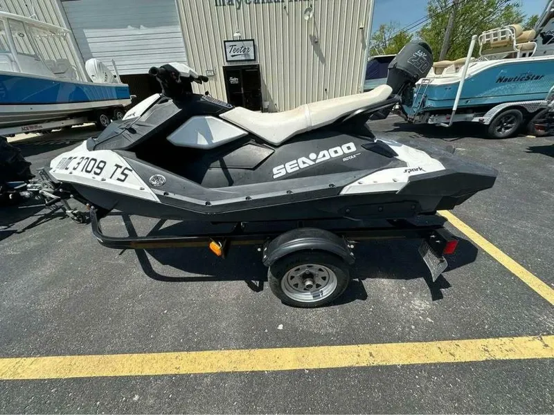The Image of Other Sea Doo Spark 2014 - undefined