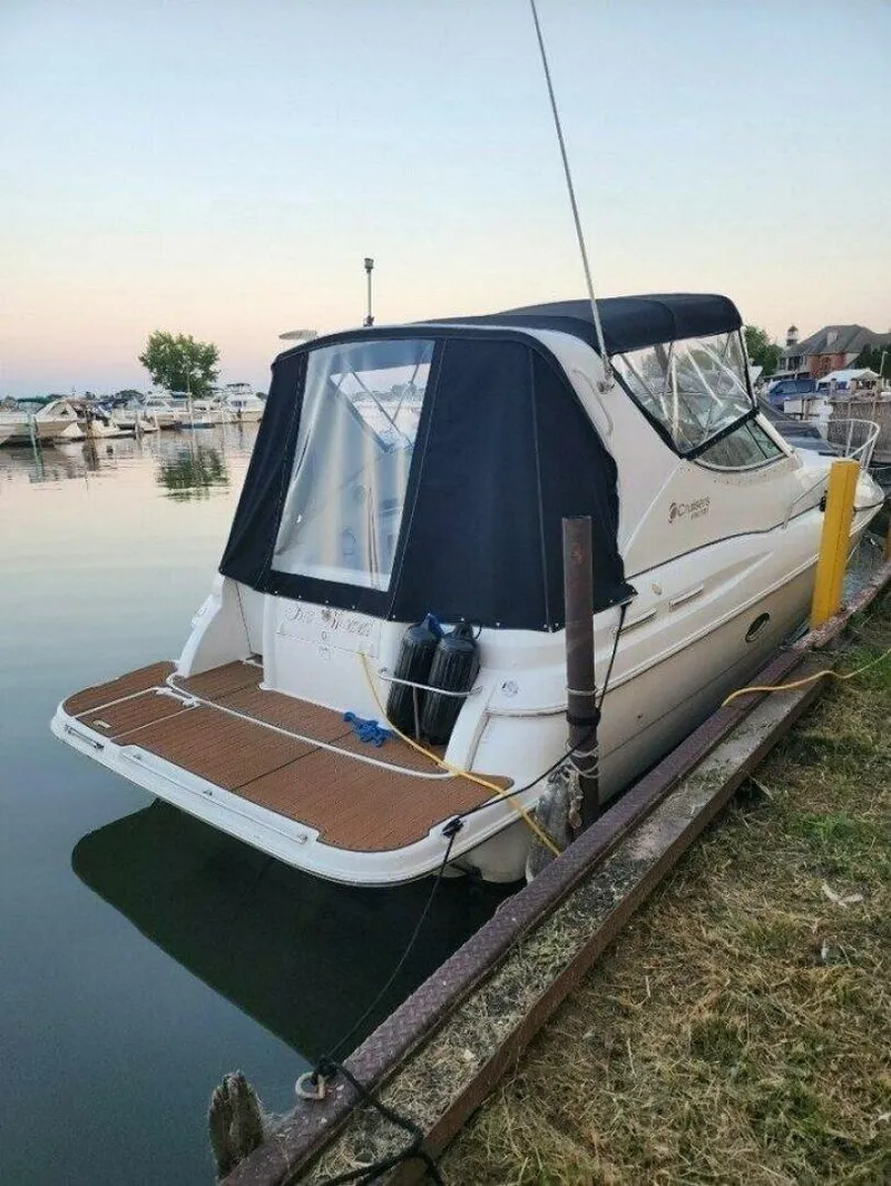The Image of Cruisers Yachts 3075 Express 2001 - 0