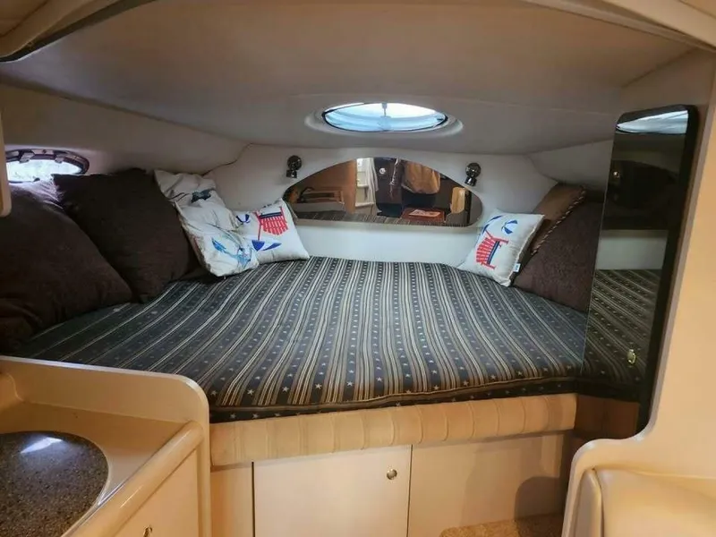 Slide: The Image of Cruisers Yachts 3075 Express 2001 - 8