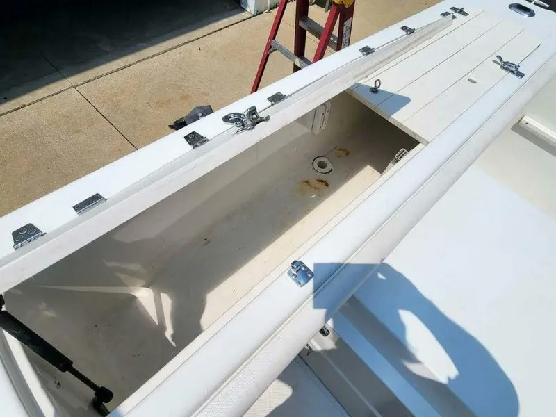 Slide: The Image of Seaswirl Striper 2600 WA 2000 - 8