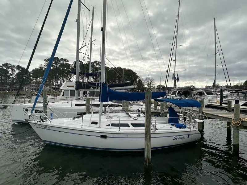 Slide: The Image of Catalina 28 MKII 2000 - 14