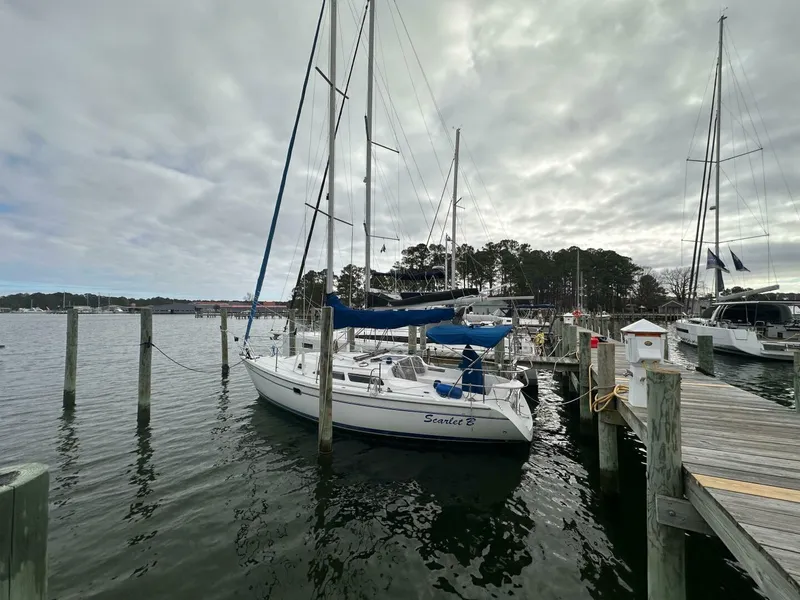 Slide: The Image of Catalina 28 MKII 2000 - 17