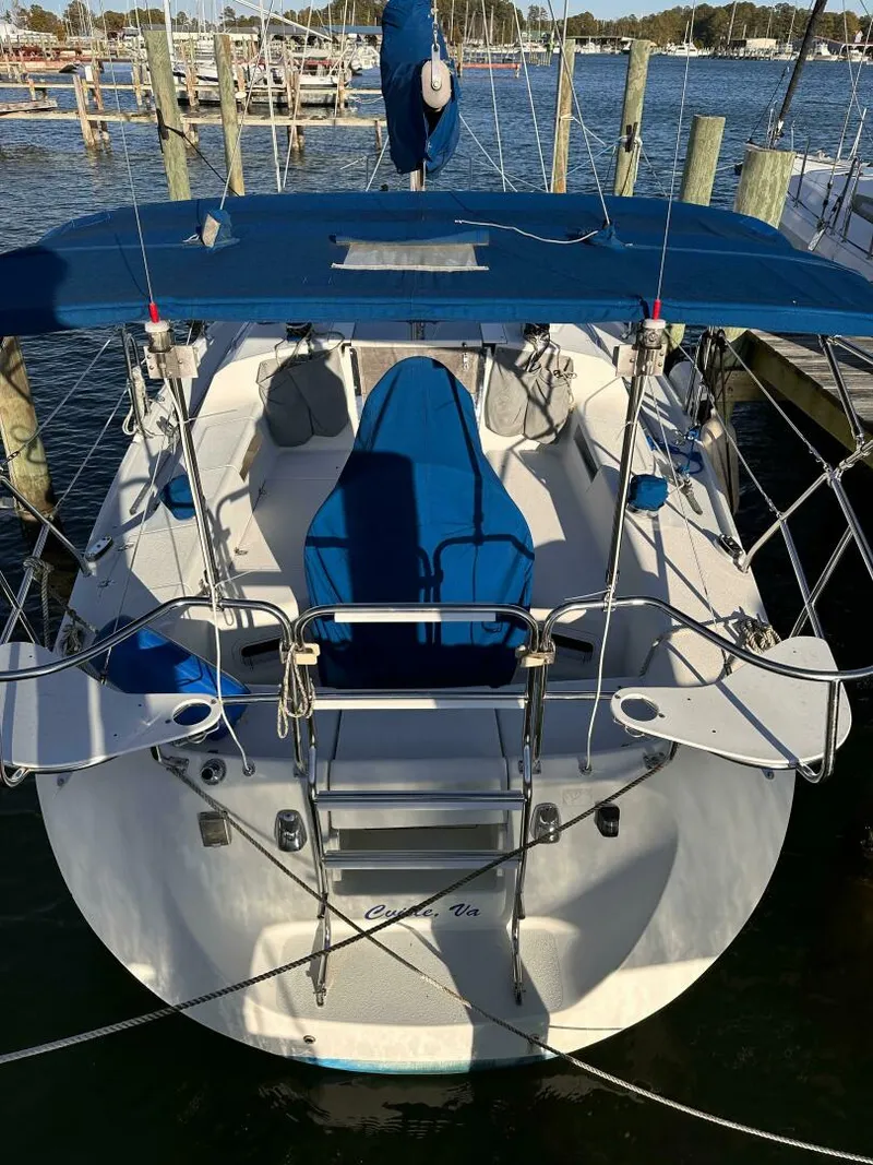 Slide: The Image of Catalina 28 MKII 2000 - 8