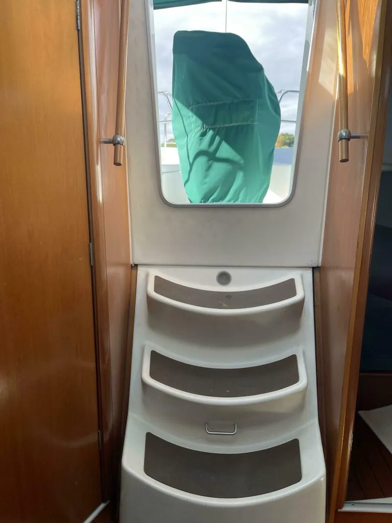 Slide: The Image of Beneteau 311 2000 - 27