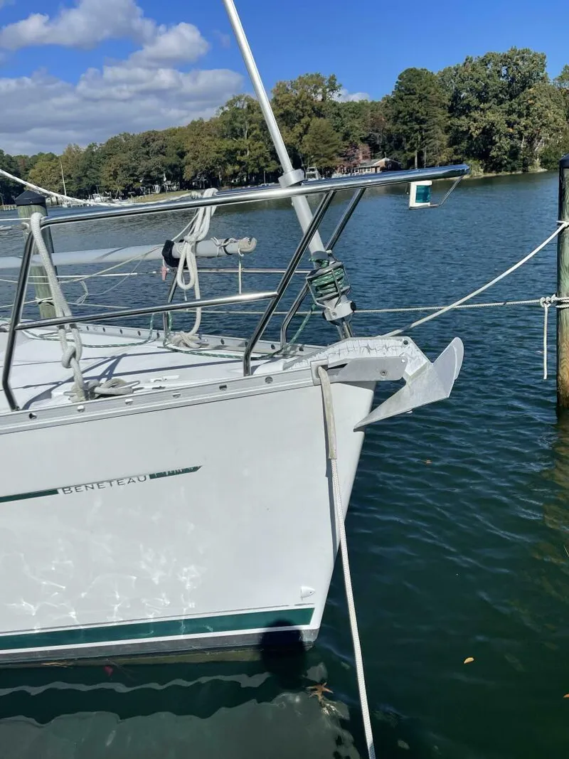 Slide: The Image of Beneteau 311 2000 - 9