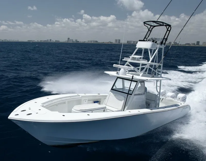 The Image of Yellowfin 39' Center Console 2017 - 0