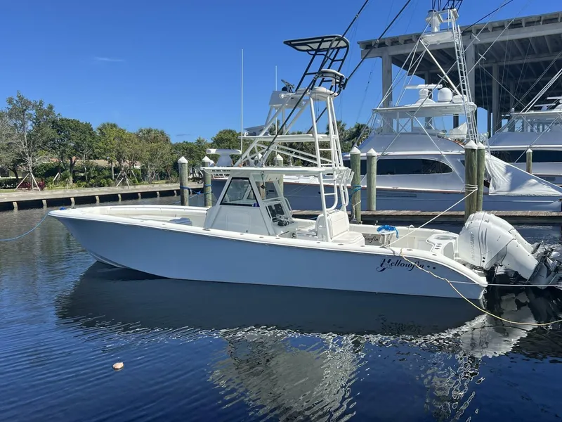 Slide: The Image of Yellowfin 39' Center Console 2017 - 12