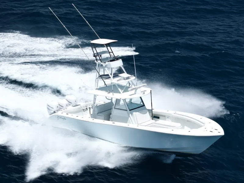 Slide: The Image of Yellowfin 39' Center Console 2017 - 3