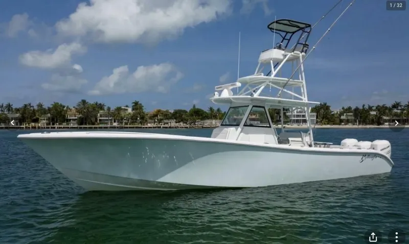Slide: The Image of Yellowfin 39' Center Console 2017 - 5