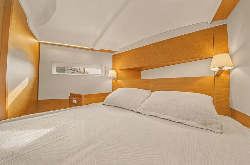 Slide: The Image of Jeanneau Sun Odyssey 410 2023 - 26