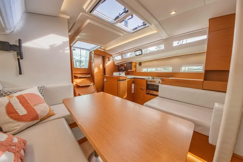 Slide: The Image of Jeanneau Sun Odyssey 410 2023 - 36