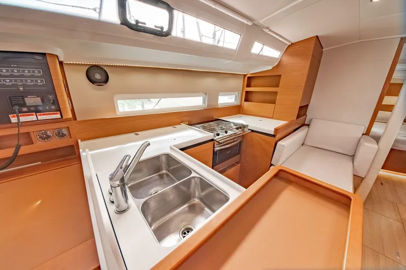 Slide: The Image of Jeanneau Sun Odyssey 410 2023 - 37