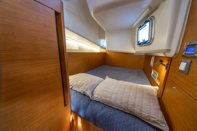 Slide: The Image of Jeanneau Sun Odyssey 410 2023 - 56