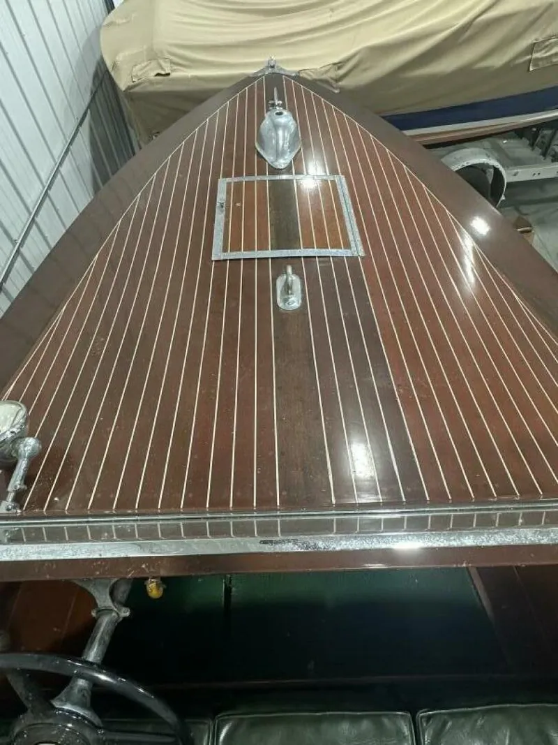 Slide: The Image of Chris-Craft Custom Runabout 1930 - 17