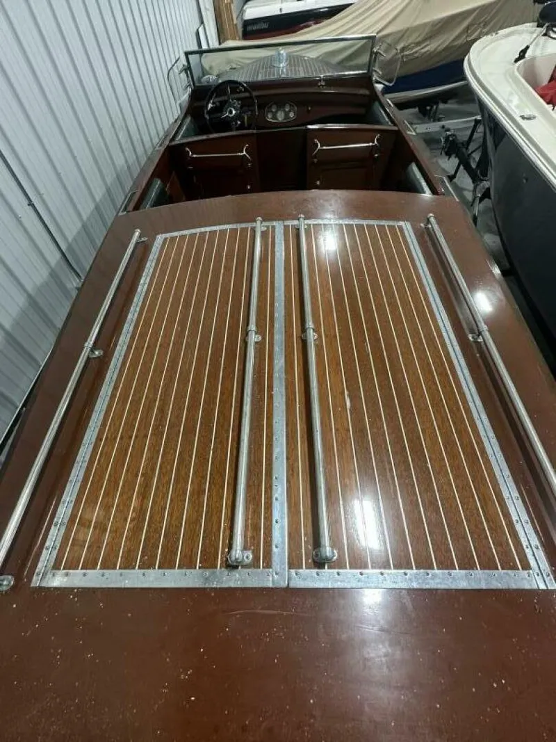Slide: The Image of Chris-Craft Custom Runabout 1930 - 6