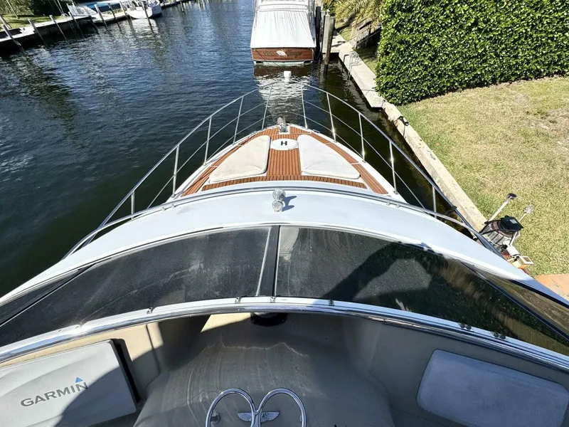Slide: The Image of Carver Yachts 40 Flybridge 2001 - 10