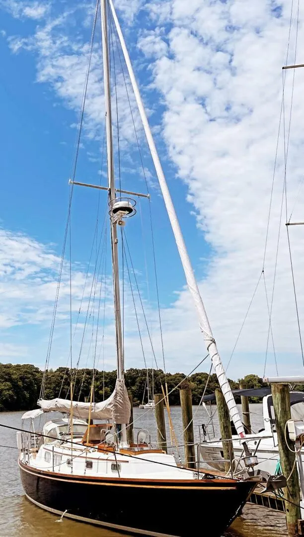 Slide: The Image of Bristol 40 sloop 1981 - 8