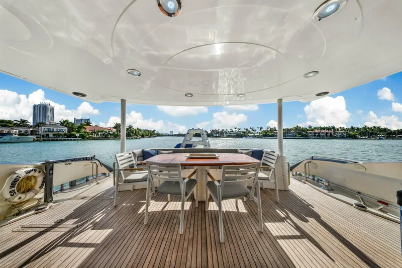 Slide: The Image of Sunseeker 94 Motor Yacht 2003 - 14