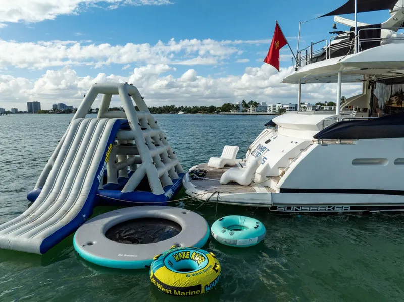 Slide: The Image of Sunseeker 94 Motor Yacht 2003 - 3