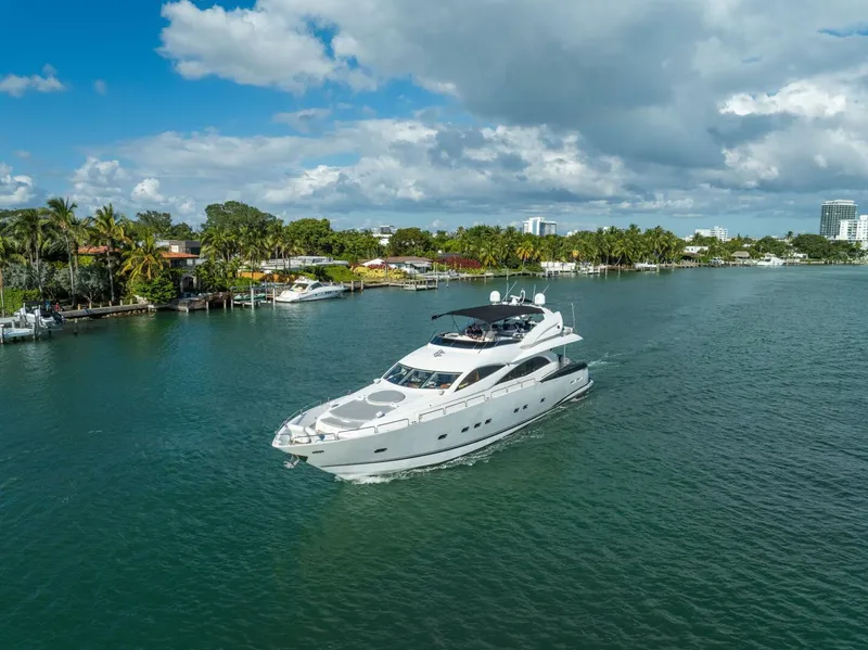 Slide: The Image of Sunseeker 94 Motor Yacht 2003 - 5