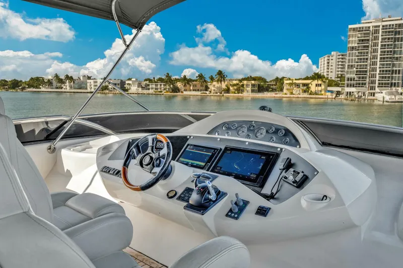 Slide: The Image of Sunseeker 94 Motor Yacht 2003 - 8