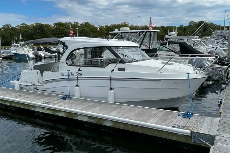 Slide: The Image of Beneteau Antares 8 2023 - 2